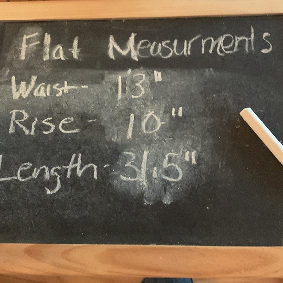 New Universal Threads High Rise Flare size 2 - Picture 9 of 9